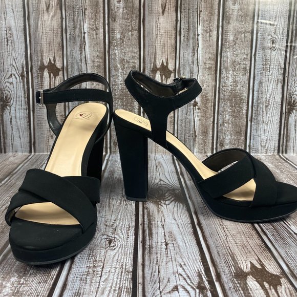 Delicious | Platform Heels - Picture 7 of 15